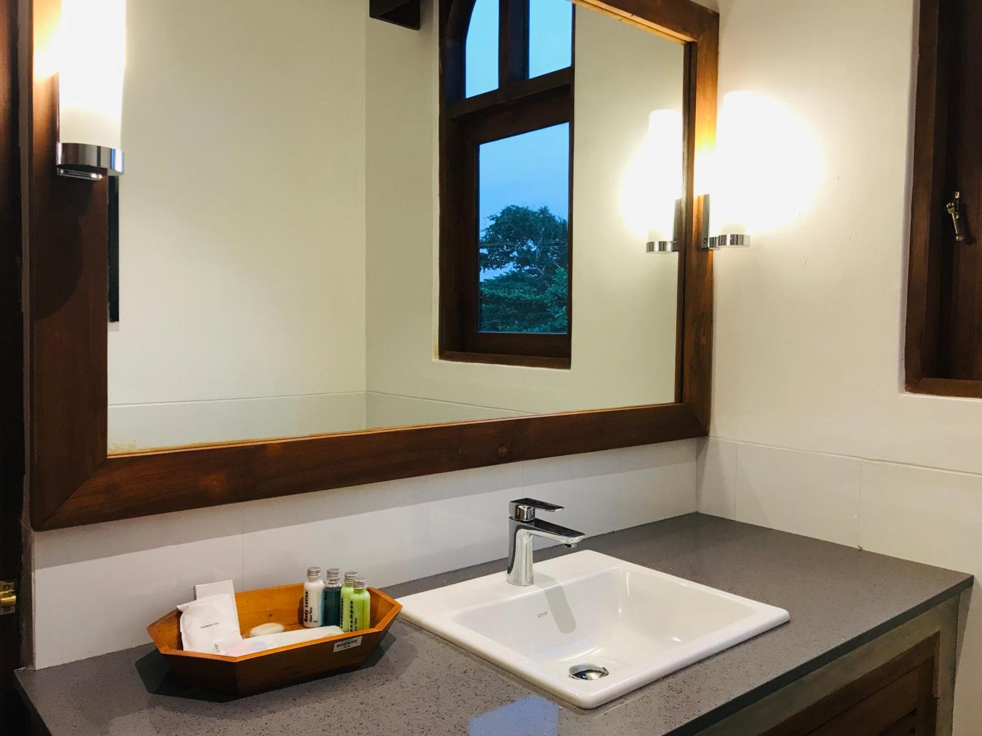 Tea Library Bed & Breakfast Hikkaduwa Luaran gambar